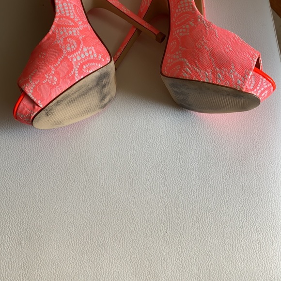 Like new aldo heels - Picture 8 of 8